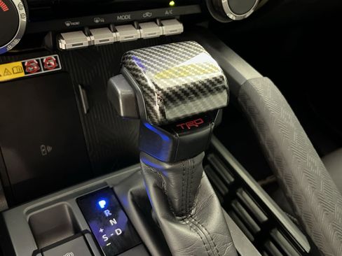 Used 2024 Toyota Tacoma TRD Sport w/ TRD Sport Upgrade Package image 22