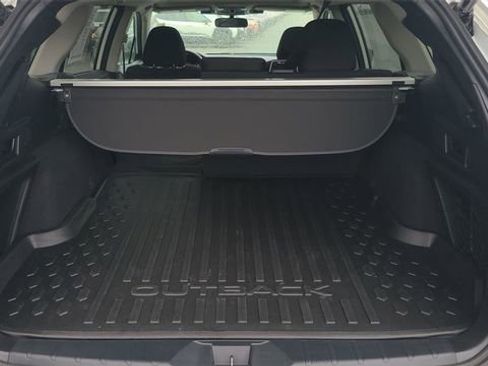 Certified 2025 Subaru Outback Premium AWD/4WD image 7