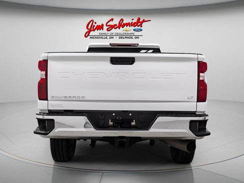 Used 2025 Chevrolet Silverado 2500 LT w/ Convenience Package image 5