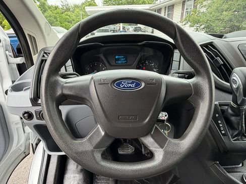 Used 2018 Ford Transit 250 148 High Roof RWD image 17