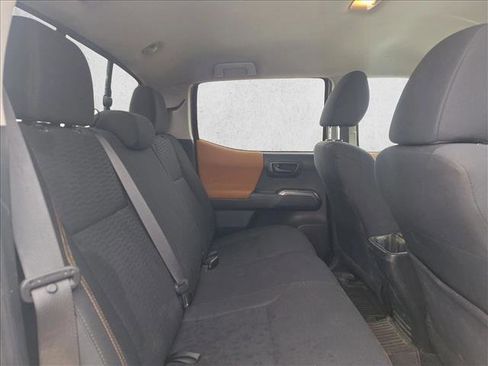 Used 2018 Toyota Tacoma SR5 image 16