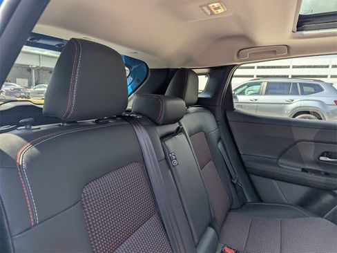 Used 2025 Nissan Kicks SR w/ SR Premium Package image 18