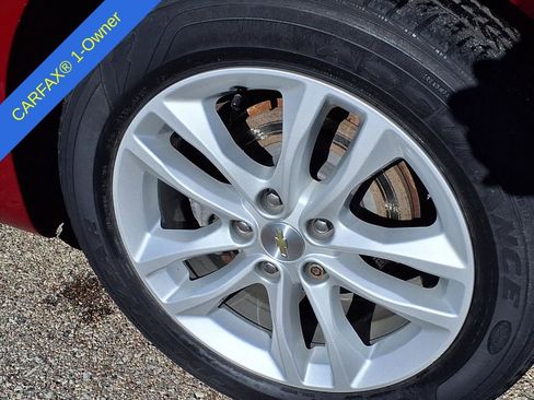 Used 2018 Chevrolet Malibu Hybrid w/ Leather Package image 10