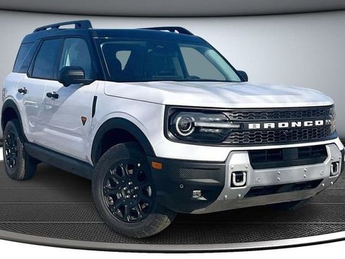 New 2025 Ford Bronco Sport Badlands w/ Badlands Tech Package AWD/4WD image 2