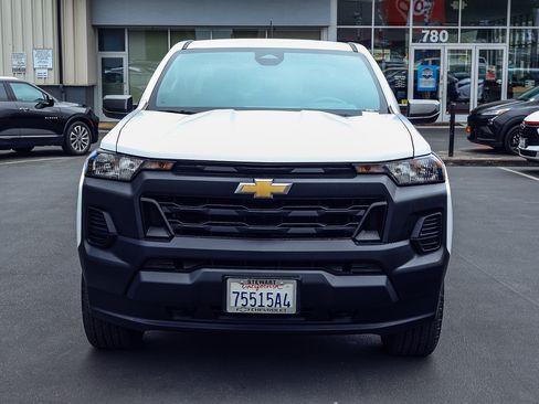 Used 2024 Chevrolet Colorado W/T AWD/4WD image 16