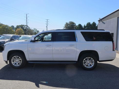 Used 2019 GMC Yukon XL SLT image 9