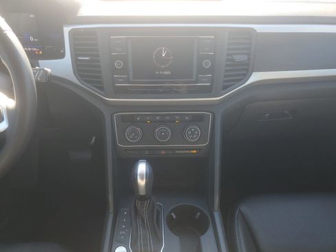 Used 2023 Volkswagen Atlas SE image 10