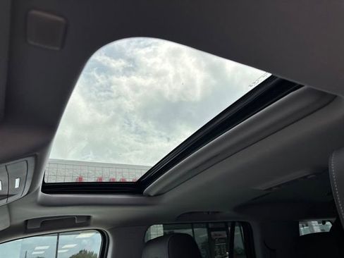 Used 2019 GMC Yukon Denali AWD/4WD image 27