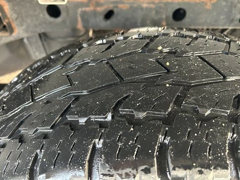 Used 2017 Ford F150 Lariat image 10