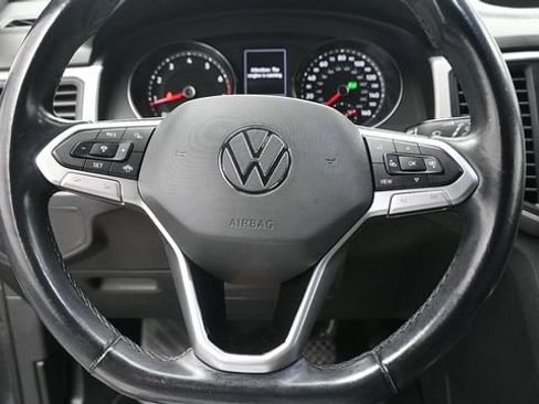 Used 2020 Volkswagen Atlas Cross Sport SE AWD/4WD image 16