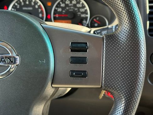 Used 2006 Nissan Pathfinder S image 33