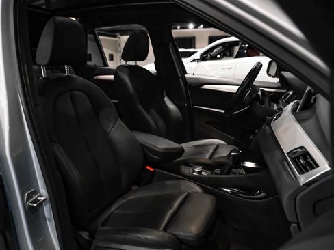 Used 2019 BMW X1 sDrive28i w/ M Sport Package FWD image 29