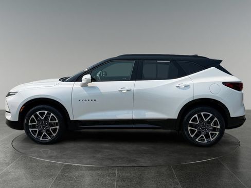 Used 2023 Chevrolet Blazer RS FWD image 5