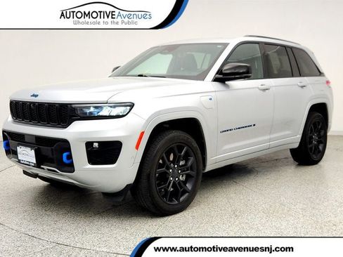 Used 2024 Jeep Grand Cherokee Limited 4xe AWD/4WD image 1