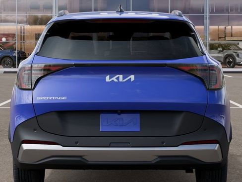 Certified 2026 Kia Sportage EX w/ EX Panorama Roof Package FWD image 15
