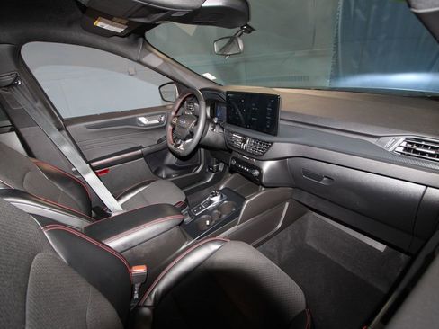 Used 2023 Ford Escape ST-Line w/ Tech Pack #1 AWD/4WD image 19