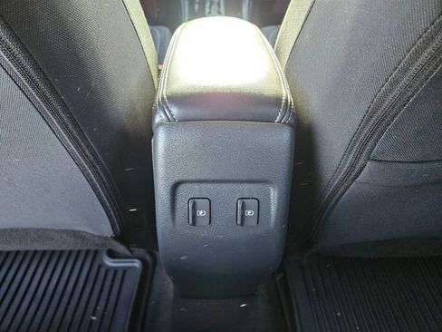 Used 2023 Nissan Kicks SV image 10