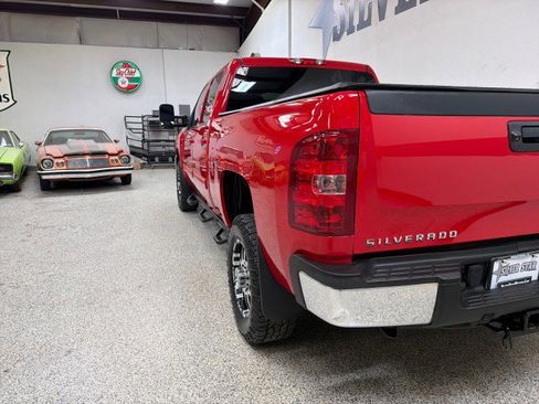 Used 2010 Chevrolet Silverado 2500 LTZ w/ Convenience Package image 9