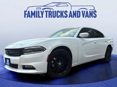 Used 2016 Dodge Charger SXT AWD/4WD image 1