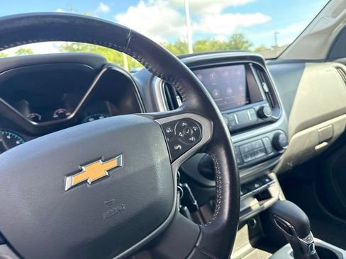 Used 2022 Chevrolet Colorado LT w/ LT Convenience Package RWD image 13