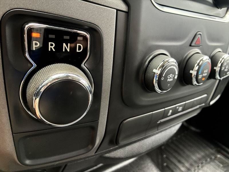 Used 2017 RAM 1500 Express RWD image 30