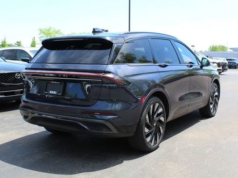 Used 2024 Lincoln Nautilus Reserve w/ Equipment Group 202A AWD/4WD image 3