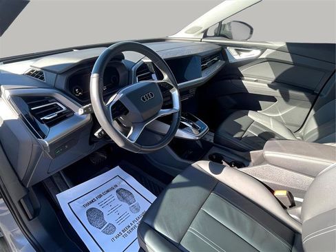 Used 2022 Audi Q4 e-tron Prestige image 13