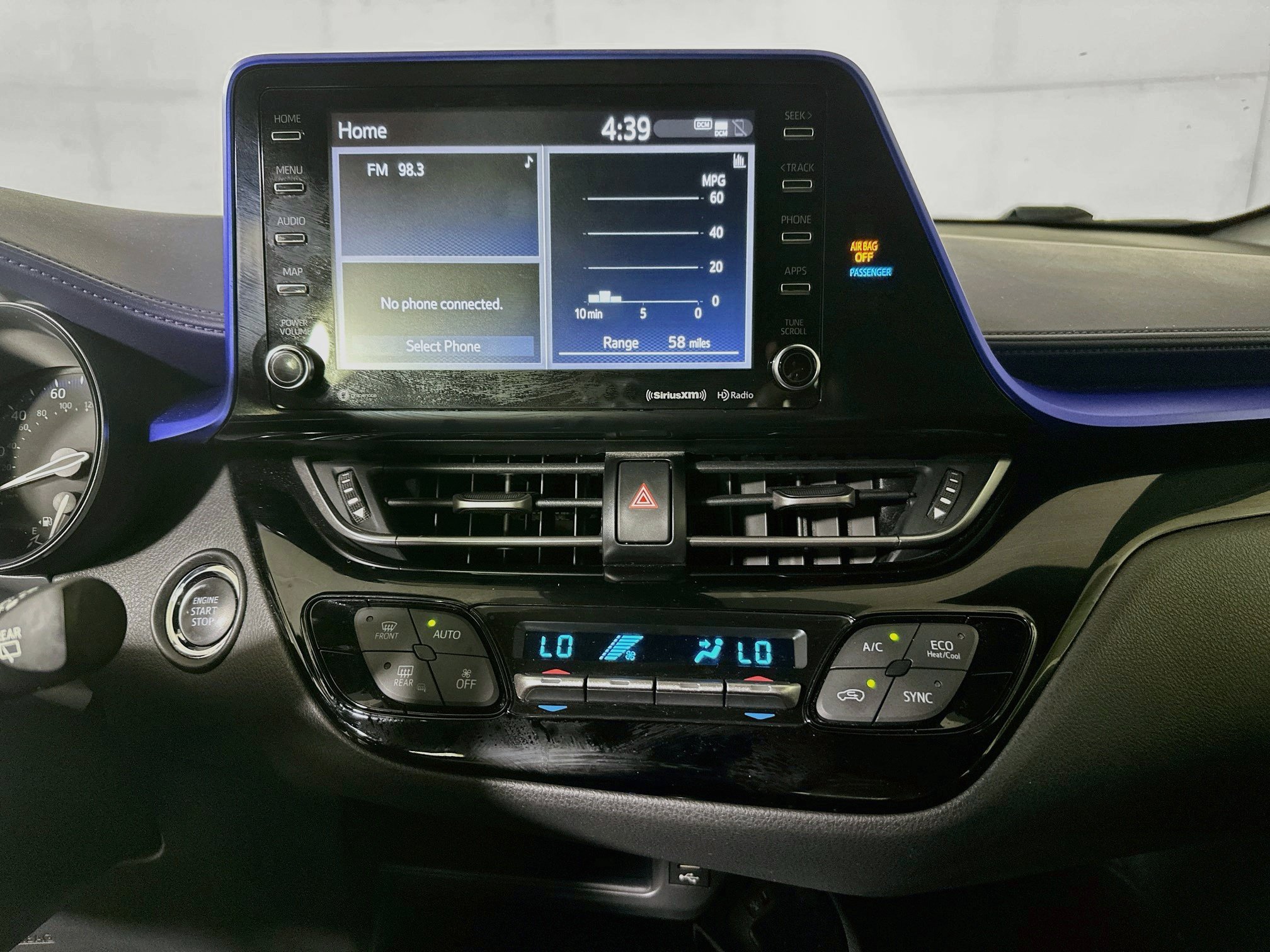 Used 2021 Toyota C-HR XLE FWD image 24