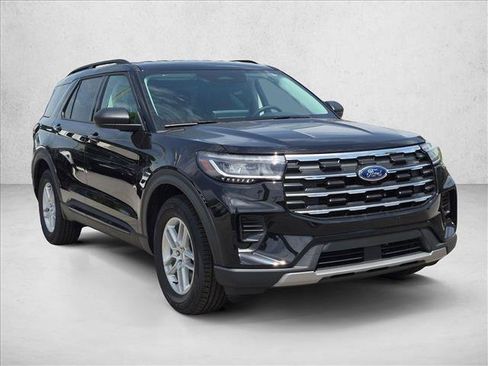 New 2026 Ford Explorer Active RWD image 6