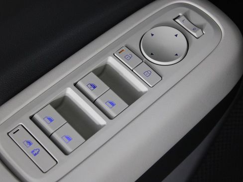 Certified 2026 Hyundai Santa Fe SE FWD image 24
