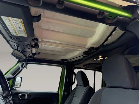 Used 2019 Jeep Wrangler Unlimited Sport S image 23