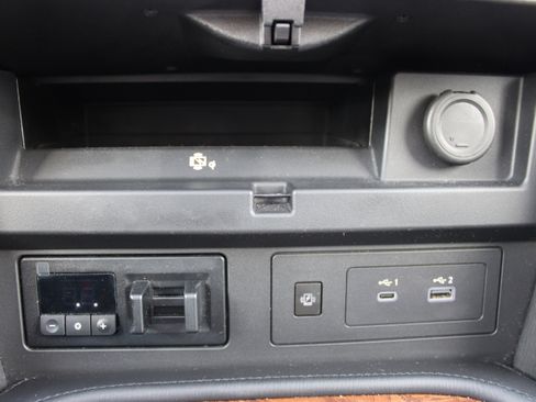 Certified 2023 Nissan Armada SL w/ Captain's Chairs Package AWD/4WD image 24