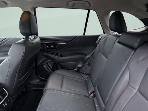 Used 2023 Subaru Outback Limited image 14