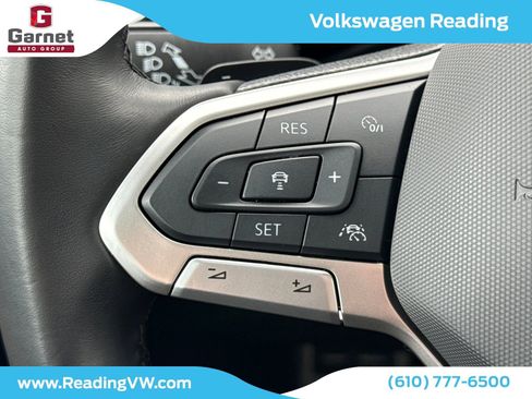 Certified 2024 Volkswagen Atlas Cross Sport SEL R-Line image 32