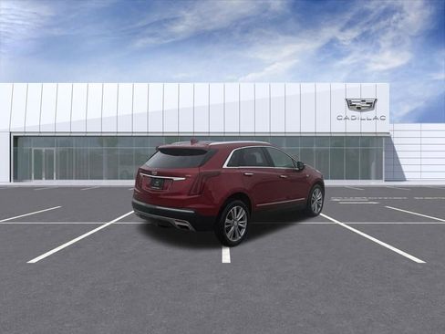Certified 2024 Cadillac XT5 Premium Luxury AWD/4WD image 3