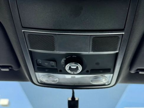 Used 2012 Volkswagen Jetta GLI Autobahn FWD image 21