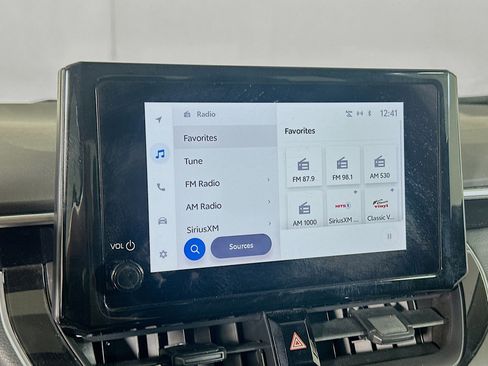 Used 2024 Toyota Corolla LE image 21