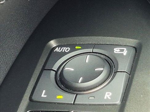 Used 2023 Lexus NX 250 FWD w/ Towing Package (2000 Lbs) image 10