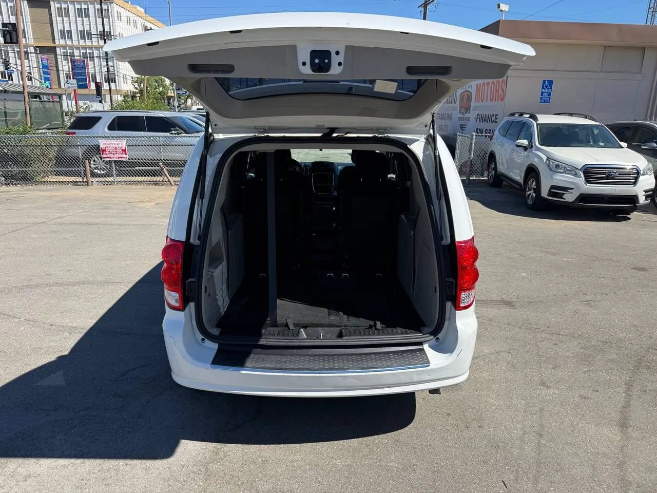 Used 2015 Dodge Grand Caravan American Value Package w/ UConnect Hands-Free Group FWD image 38