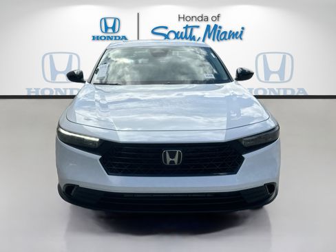 New 2025 Honda Accord SE image 2