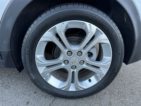 Used 2019 Chevrolet Bolt LT image 10
