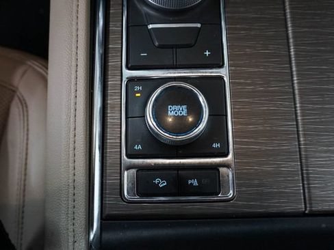 Used 2024 Ford Expedition Limited AWD/4WD image 21