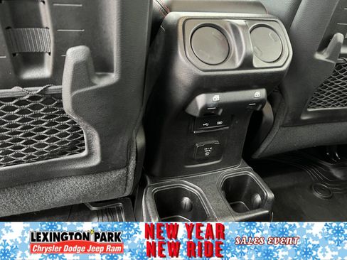 Used 2020 Jeep Gladiator Rubicon image 10