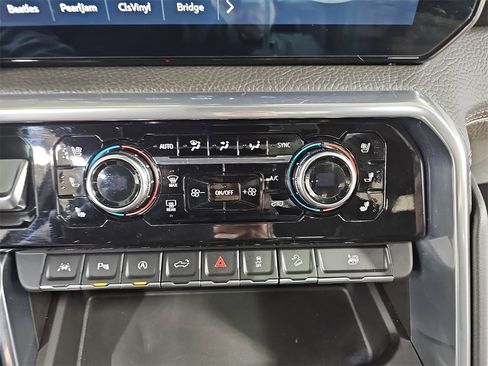 Used 2022 GMC Sierra 1500 Denali image 25