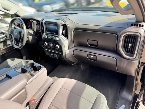 Used 2021 Chevrolet Silverado 1500 LT image 19
