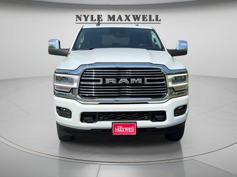 Used 2024 RAM 2500 Laramie w/ Safety Group AWD/4WD image 2