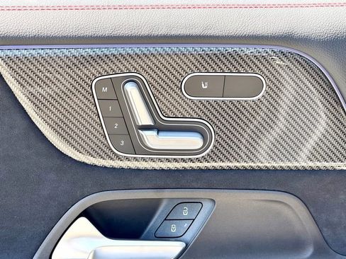 New 2026 Mercedes-Benz GLB 35 AMG 4MATIC image 18