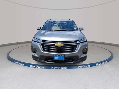 Used 2023 Chevrolet Traverse LT w/ LPO, Floor Liner Package AWD/4WD image 2