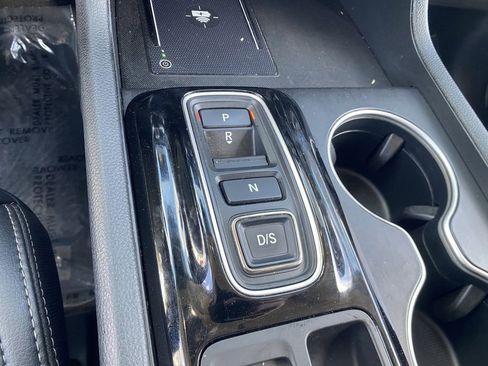 Certified 2024 Honda Pilot Touring image 28