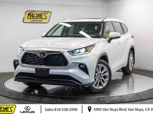 Used 2022 Toyota Highlander Limited AWD/4WD image 1